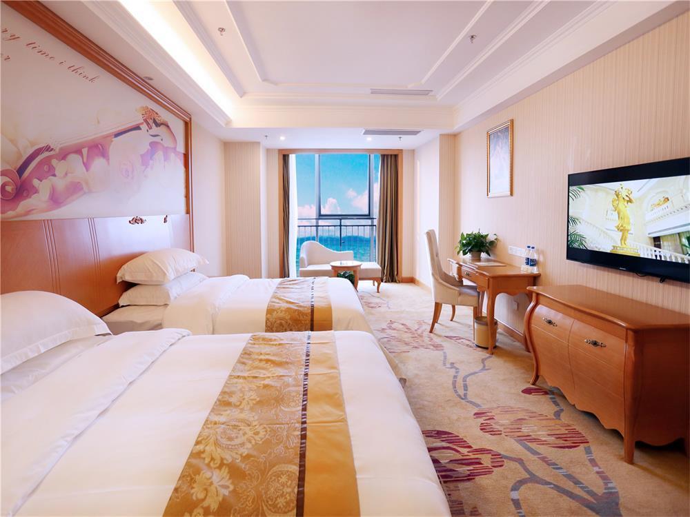 Vienna International Hotel Yantai Changjiang Road Xingyi Square Branch Exterior photo